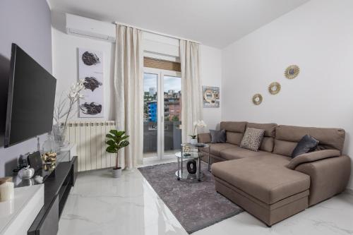 Sugar Palace Apartment