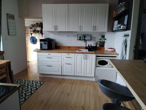 Η κουζίνα ή μικρή κουζίνα στο Nice HOME