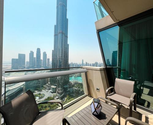 Stylish 2BR Burj Khalifa & Fountain View Downtown - 37AB06
