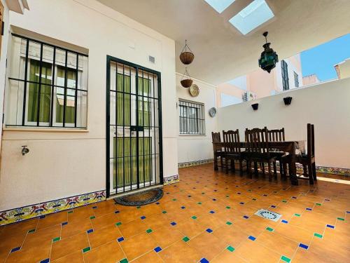 Casa Familiar- Residencial Solmar