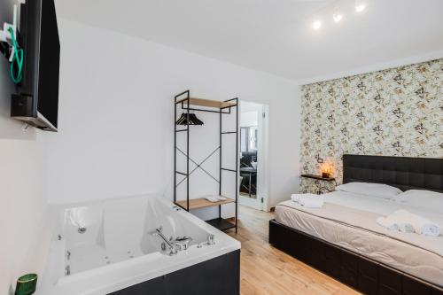 Gallery image of Pietramare Luxury Suites in Bari