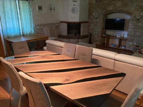 Posedenie v ubytovaní Villa Kortina