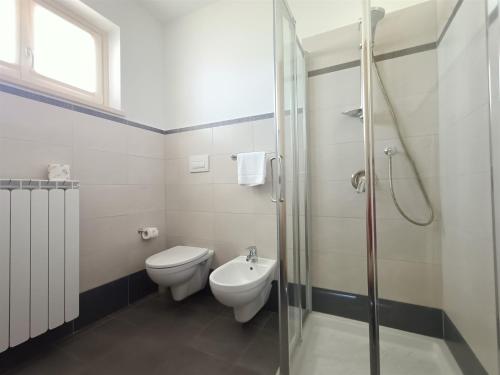 Ένα μπάνιο στο IseoLakeRental - Panorama House