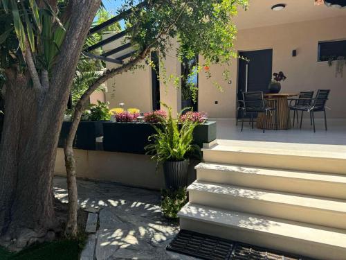 Malvina homes Karteros