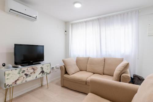 Whitey House in Triana