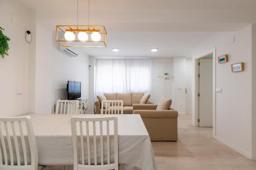 Whitey House in Triana