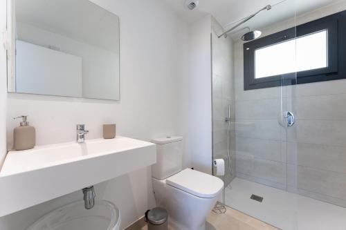 Ένα μπάνιο στο Higueron West 8422