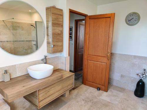 Bilik mandi di Maison 190m2 - Entre Paris et Disneyland