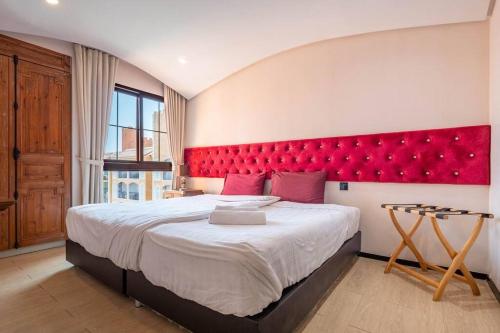Ένα ή περισσότερα κρεβάτια σε δωμάτιο στο Lsq Venetian Condo 1 bedroom luxury with pool & gym access