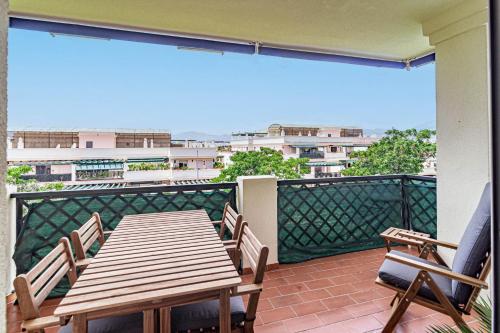 Contemporary apartment near Puerto Banus