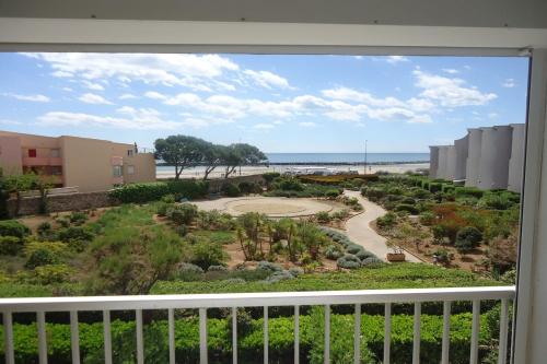 The Rivet - Facing the Sea