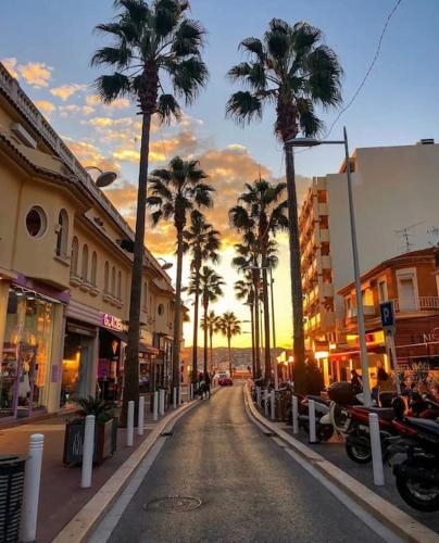 Magnifique T2 - Vue Mer - Parking - Juan-les-Pins