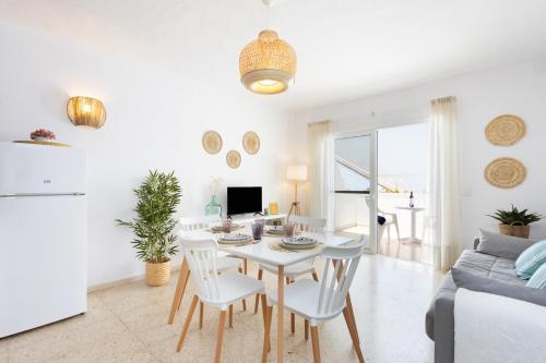 Home2Book Cute Apt, Pool & Terrace Las Américas