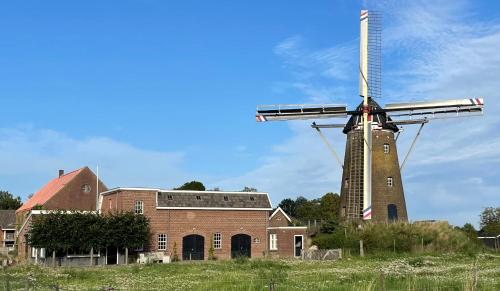 Afbeelding uit fotogalerij van Daar bij die Kempermolen in Breedenbroek