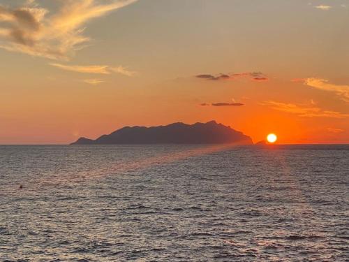 Imagen de la galería de Ric&Cri - fronte mare - 4 posti letto - piscina, en Casa De Giorgis