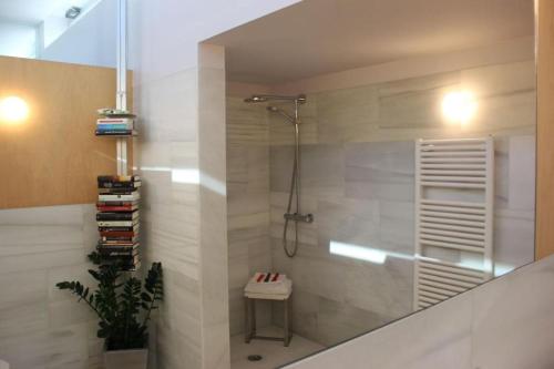 Ένα μπάνιο στο Gloria's Design House