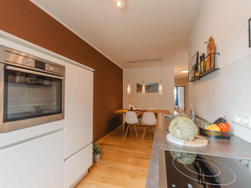 Apartment Sunshine by Interhome