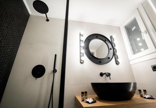 LIV - Comfortable Designer Apt in Lycabettus