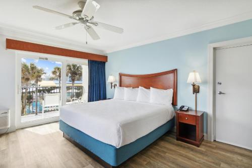 Seahorse Oceanfront Inn Image