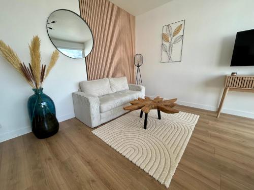 Charmant T2 avec grande terrasse à proximité immédiate du centre ville