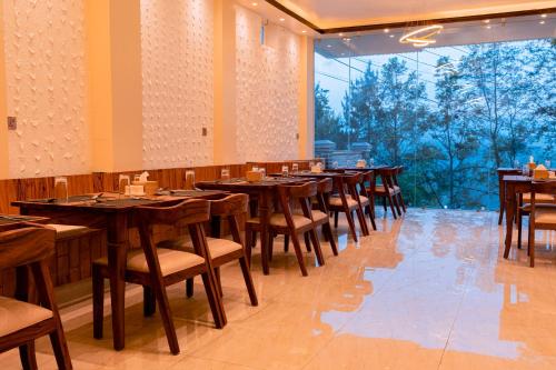 Εστιατόριο ή άλλο μέρος για φαγητό στο Pine Tree Resort