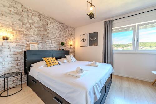 Apartments Šime