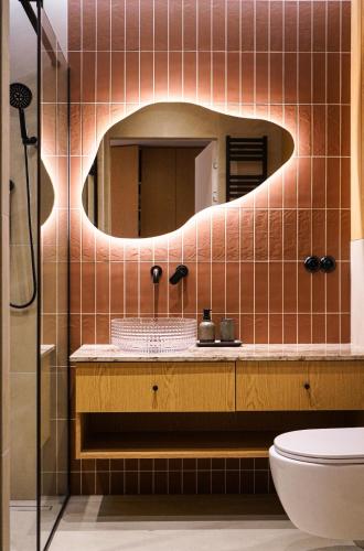 Apartament Cicha z dużym balkonem- miejsce parkingowe w garażu