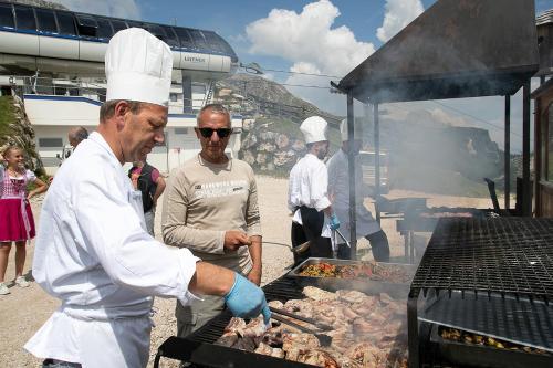 Gæster der bor på Hotel Alpenrose