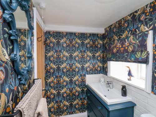 Ένα μπάνιο στο Seascape Cottage