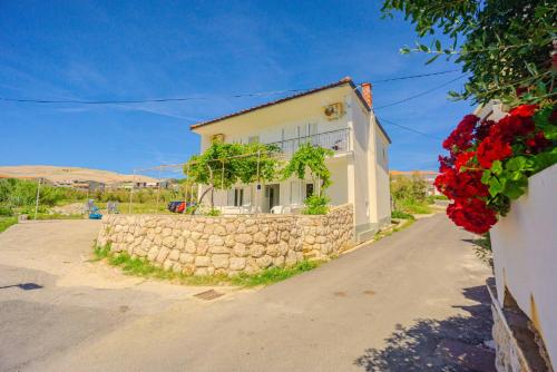 House Violet with seaview