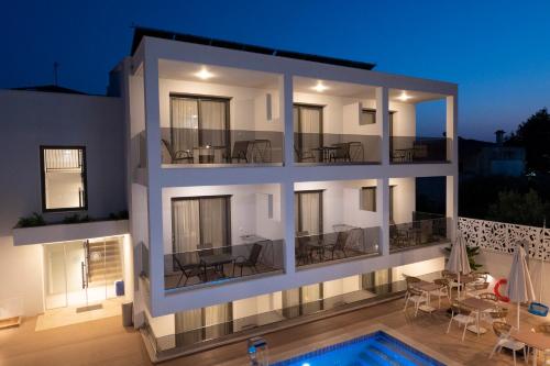 Gallery image of Elegant Maltepe by Travel Pro Services - Kallithea Halkidiki in Kallithea Halkidikis