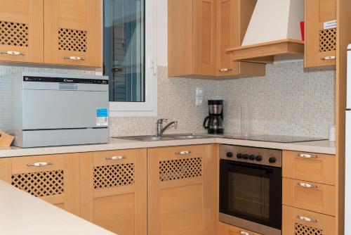 Dapur atau dapur kecil di Violitzis Villas