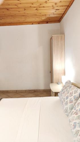 Ένα ή περισσότερα κρεβάτια σε δωμάτιο στο Katy's Home