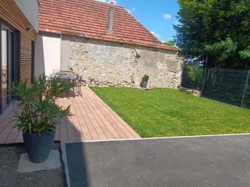 Taman di luar L'Annexe - logement en Champagne
