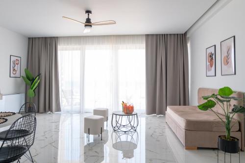 Ruang duduk di Nalu Luxury Suites Adults Only