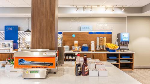 Holiday Inn Express & Suites Panama City Beach - Beachfront by IHG photo 82