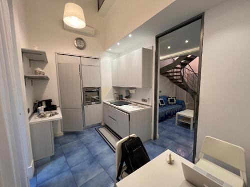 DEA Plebiscito - Donna Elena Apartment Plebiscito