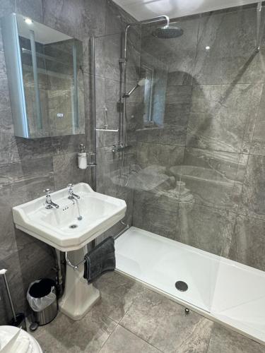 Koupelna v ubytování Boundary Cottage