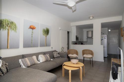 A kitchen or kitchenette at Vistas al Mar junto a la Playa 3D