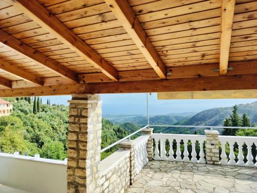 Nespecifikovaný výhled na hory nebo výhled na hory při pohledu z apartmánu