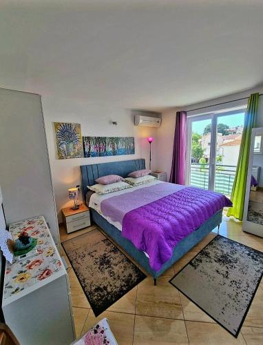 Apartments by the sea Baska Voda, Makarska - 12421