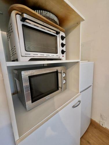 Photo de la galerie de l'établissement Studio proche rocade - Tout Equipé Avec Parking Gratuit, à Grenoble