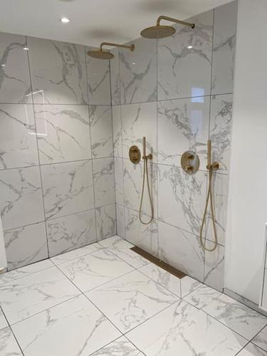 Koupelna v ubytování Petursborg luxury in Vágur
