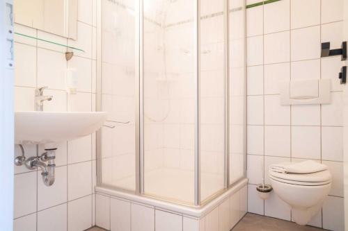 Ένα μπάνιο στο Johouse Zingst Johouse Zimmer 06
