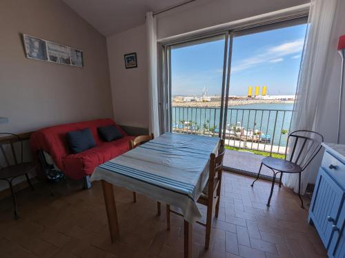 Appartement T2 mezzanine 4/5 pers à 250m de la plage, balcon, vue panoramique - FR-1-797-26