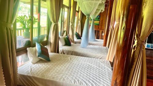 Posezení v ubytování Ecolodge Đồng Lâm Homestay