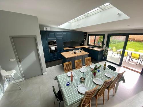 Villa spacieuse 4 chambres proche Paris