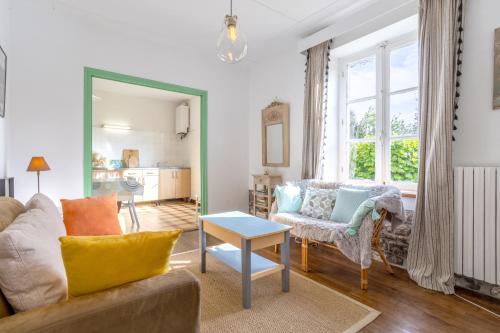 Χώρος καθιστικού στο Petite maison plage 5min en voiture