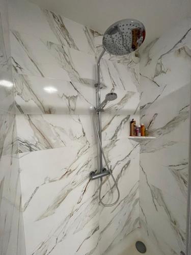 Photo de la galerie de l'établissement Appartement en centre ville 70m2, à Reims