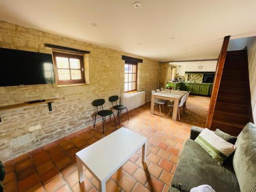 Η κουζίνα ή μικρή κουζίνα στο Gesse, Maison avec terrasse
